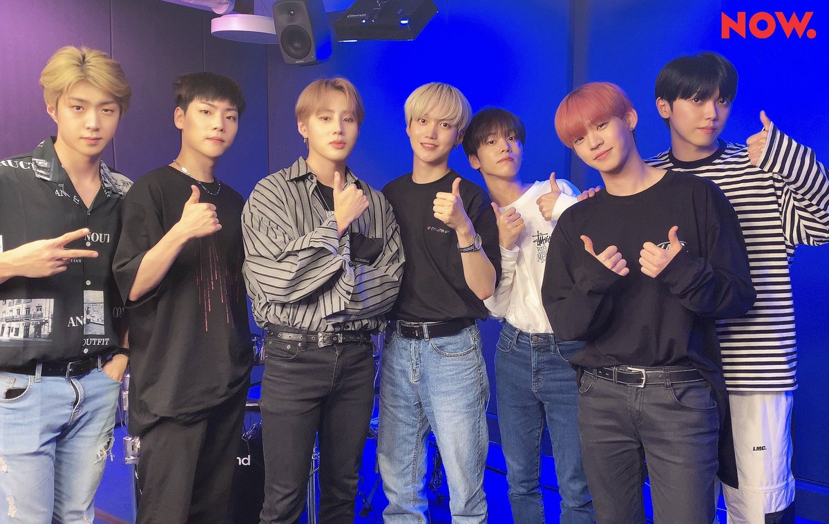 npop_zip's tweet photo. #심야아이돌 과 #스쿰빗스위밍 컴백 첫날 함께 한 #온앤오프😘 셍스트와 수다 떨고 앨범 전곡도 소개하고 황버지 깜짝 등장으로 마무리한 알찬 시간이었조오 #하성운 #NOW온에어 https://t.co/krJHdncGo4