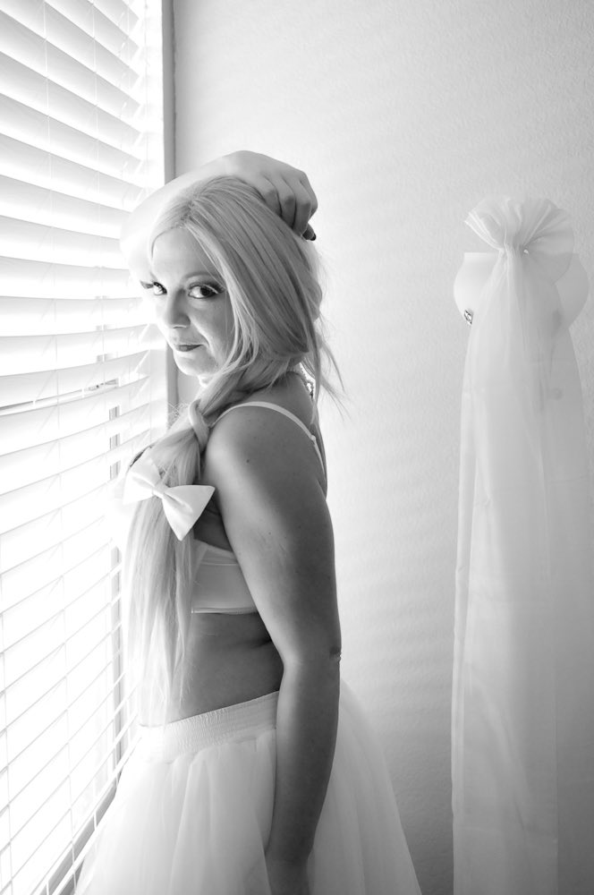 Natasha May’s pics and videos