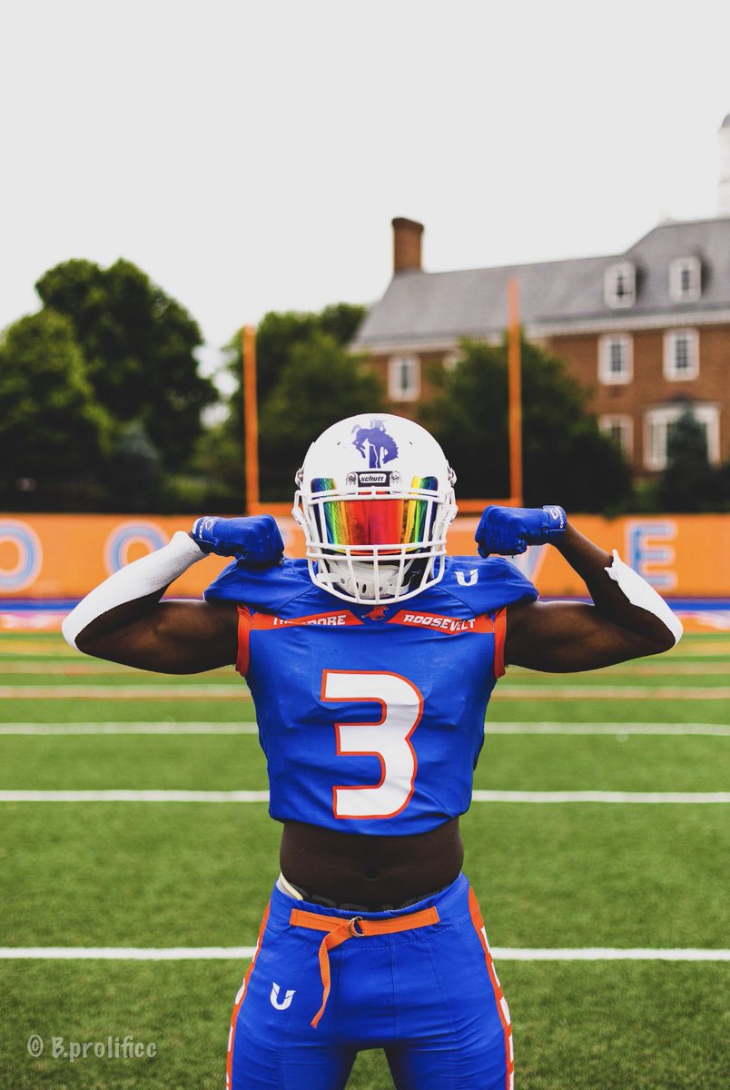 Unison__LLC's tweet photo. I would like to thank @CoachChrisRoose @roughridersfb_ for trusting & believing in us🔷🔶Embrace The Culture🔶🔷The HERD🐎 #MoveInUnison @unisonthebrand https://t.co/oIYHJGjs1N