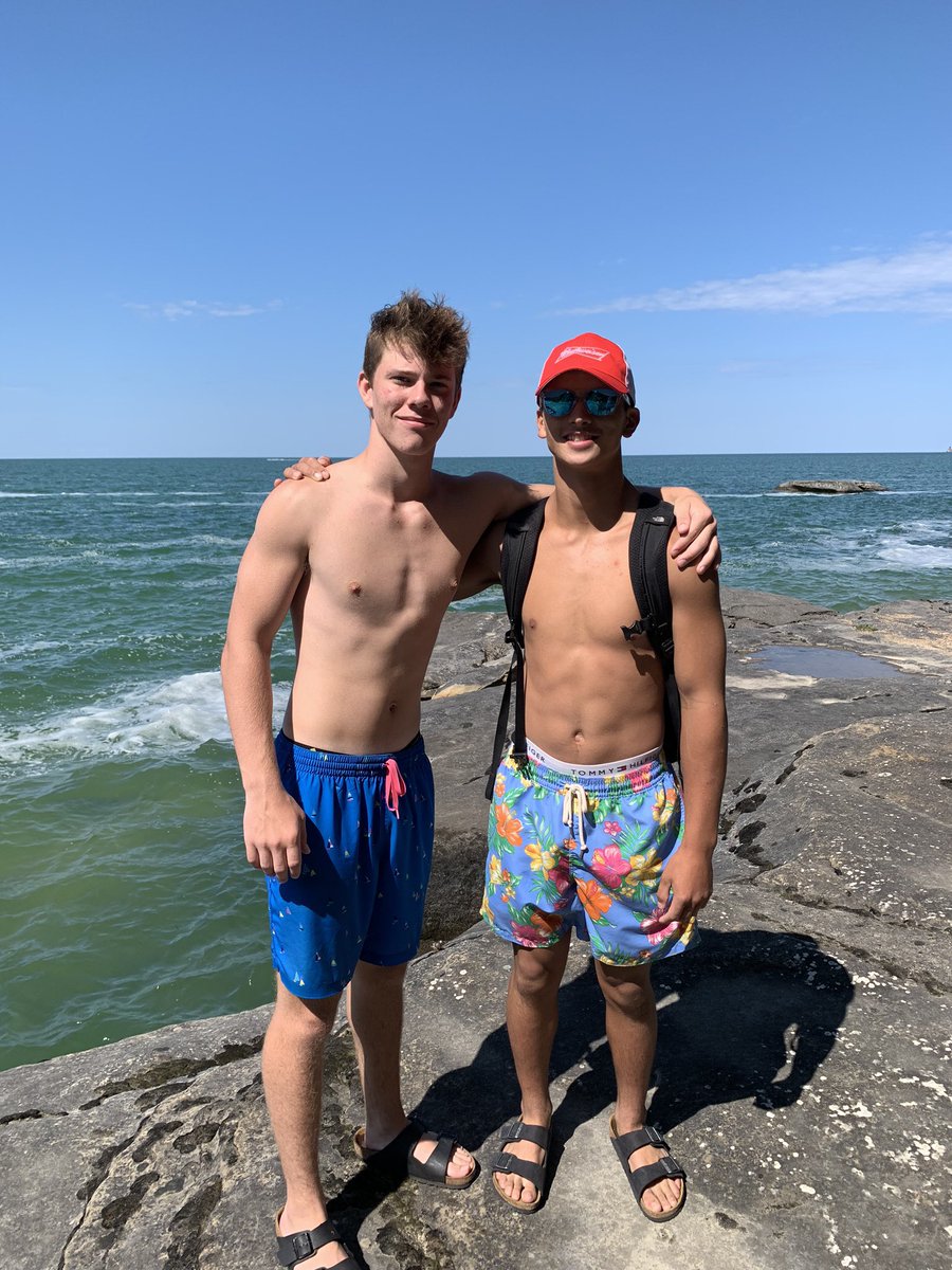 mikemorfe54's tweet photo. Happy birthday to a day 1 @DylanJackson_19 https://t.co/M5o8y2zAJI