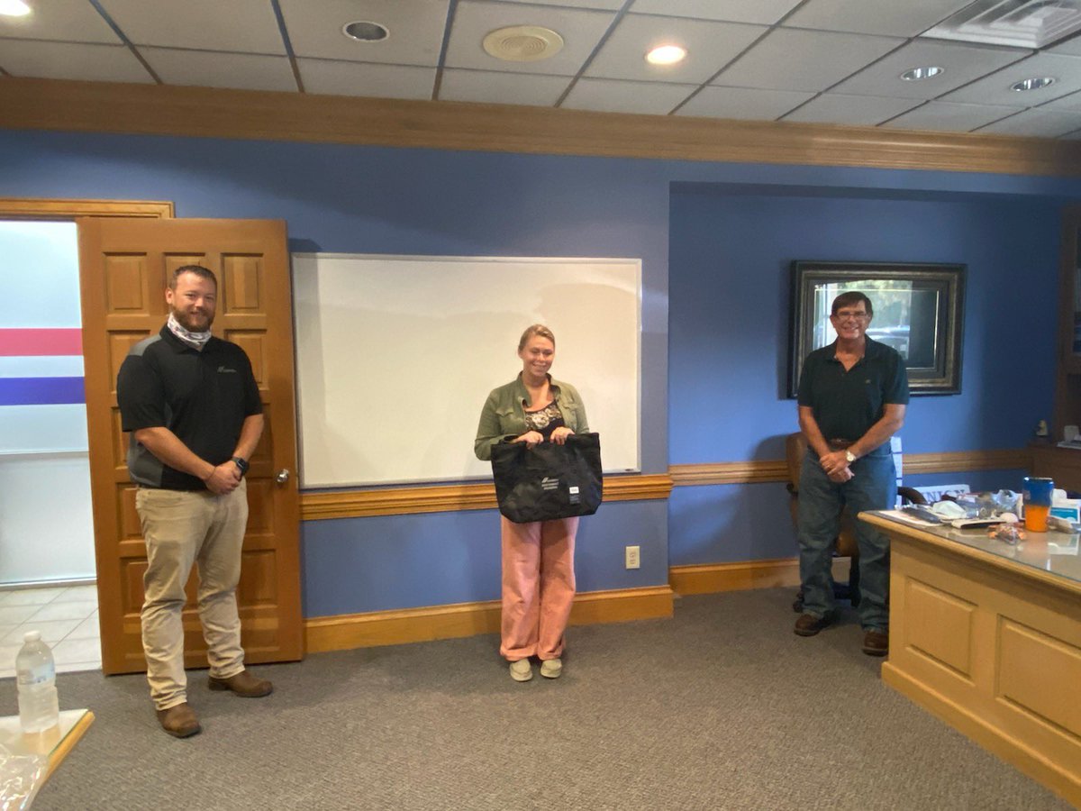 The #SWDivision would like to congratulate Paige Murray for graduating from CEMEX’s TDP program!  We are proud to have you apart of our team and are looking forward to seeing you grow in your career!  <a href="/CEMEX_USA/">Cemex US</a> <a href="/CIdsardi/">Chris Idsardi</a> <a href="/robgator43/">Rob Mandarine</a>