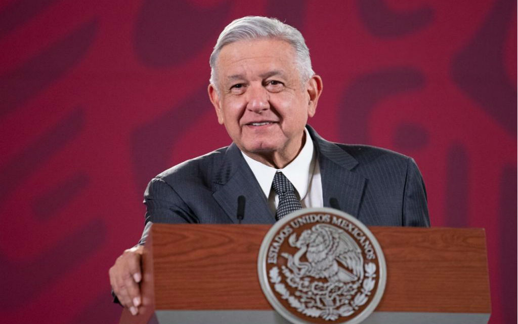 AristeguiOnline's tweet photo. Asegura AMLO que pandemia está perdiendo fuerza
https://t.co/Ddcrv04Qp1 https://t.co/VVh6U11ox2