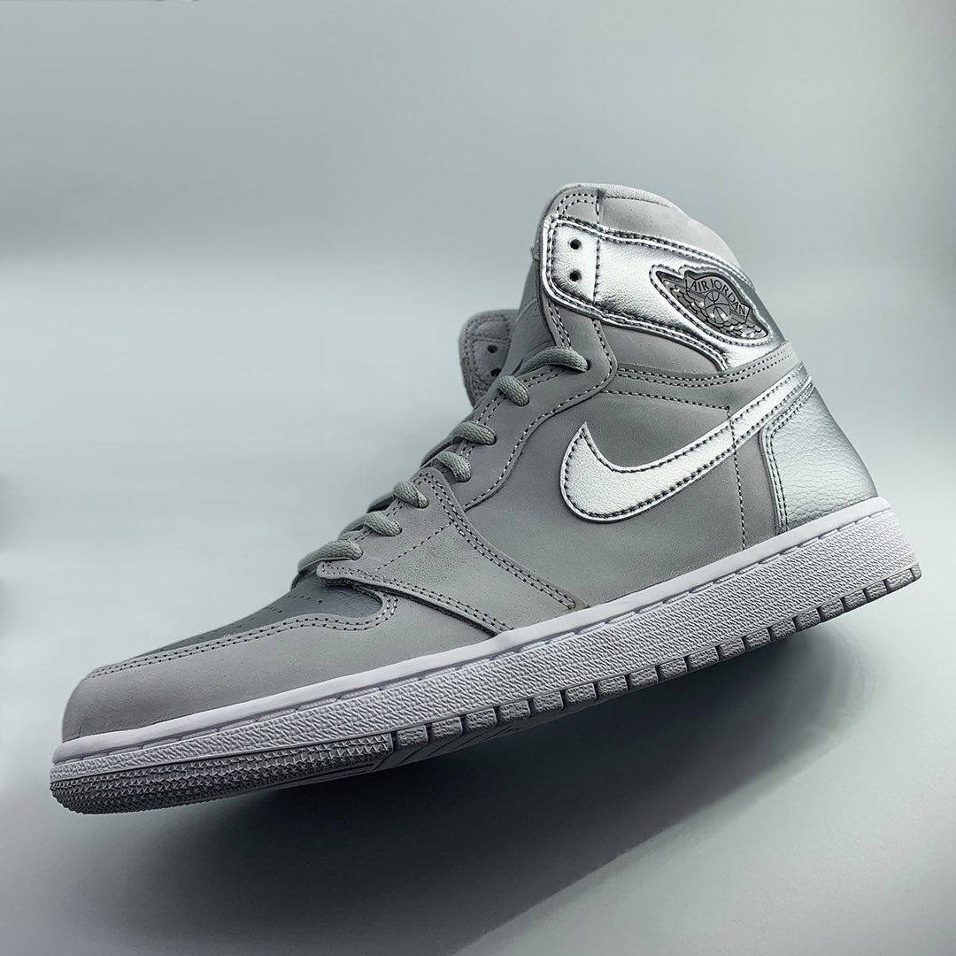 getaplug's tweet photo. In a world where materials are everything, the Jordan 1 “Japan” stands in a league of its own. Appreciate the details below✨ https://t.co/cJ9Ufe8KiH