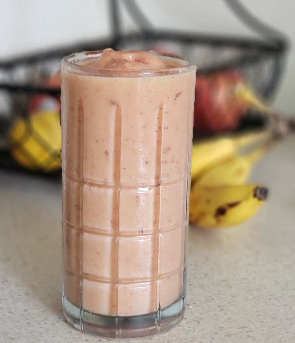 ramirez1834's tweet photo. Yummy smoothie https://t.co/ho0DcpJLST