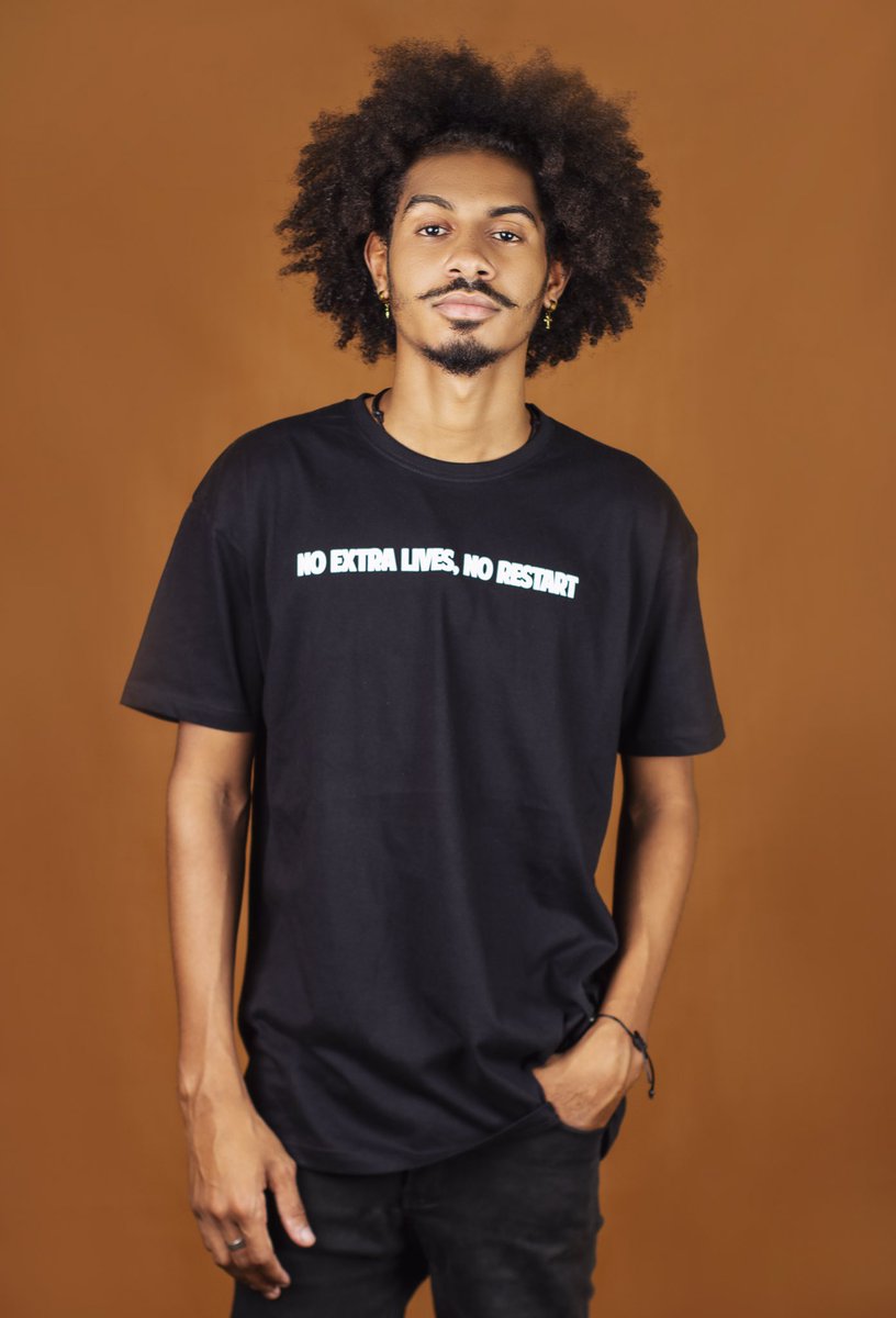 Thisiconic's tweet photo. Descobre agora a primeira campanha da @thisiconic de 2020

Disponível na store @thisiconic

Models: @ango_models https://t.co/OPETaFCrTw