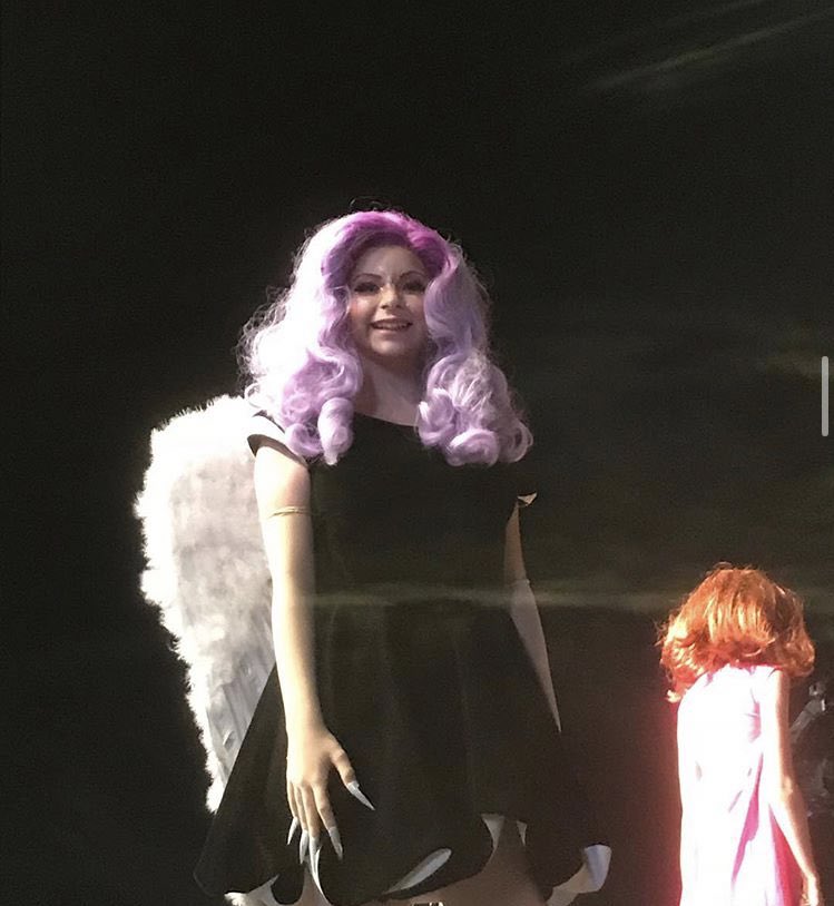 sophie_stardust's tweet photo. *eyeroll* I can’t believe we’re having this discussion AGAIN. I’ve modeled for Patricia Field, been featured in magazines, and performed at Wigstock as well as all around NYC. Tell me again how women/AFAB folks can’t do drag. Let people be creative!! #womenindrag #mydragisvalid https://t.co/MORhWGaeUf