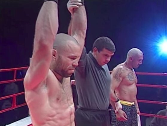 MMAHistoryToday's tweet photo. Aug12.2000

24 year old Wanderlei Silva earns the 12th win of his professional career,

when he finishes Todd Medina with a series of knees https://t.co/nQCVQeq8Vn