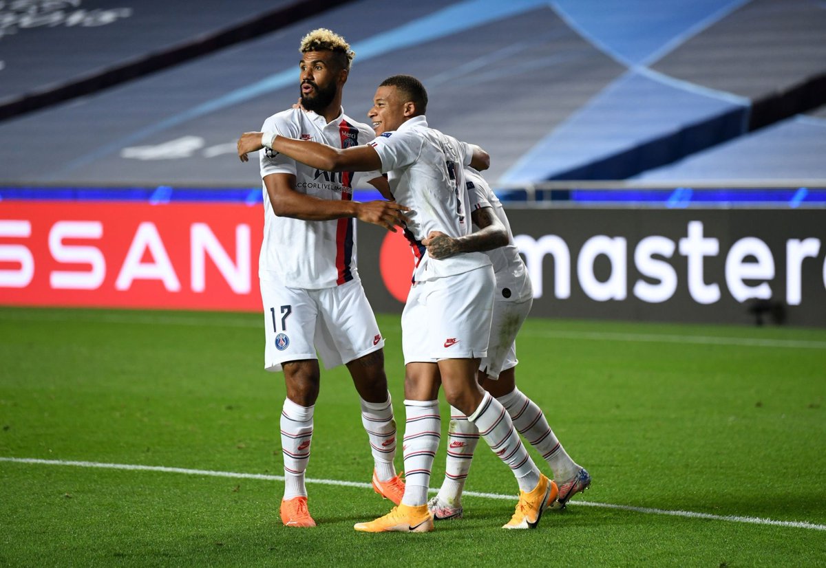 KMbappe's tweet photo. Tu m’parles pas de douleurs...🤪
Un grand merci au staff médical de m’avoir remis sur pied, personne n’y croyait sauf nous. 
Félicitations à tout le groupe, on est parti la chercher celle là. 

RDV EN DEMI. ICI C’EST PARIS 🔴🔵 https://t.co/Eev67evxQE