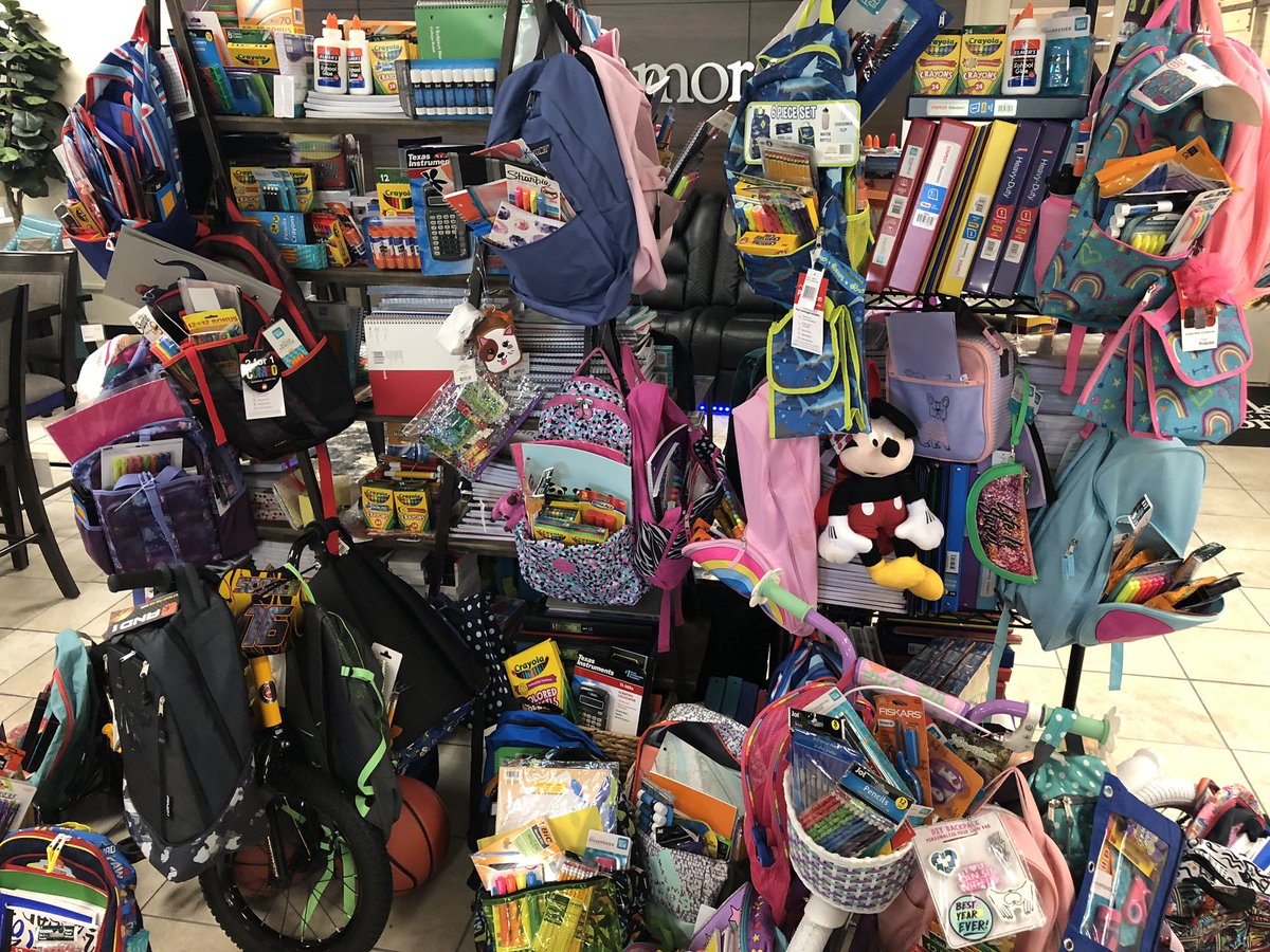 DoughertySDMC's tweet photo. Thank you Beth Nobles of Badcock Furniture for organizing a school supply drive. Through this drive she successfully brought the community together to donate school supplies, PE equipment, and even some bicycles for our students. Thank you Beth and Badcock Furniture! #WeManatee https://t.co/GxvtWxhtvn