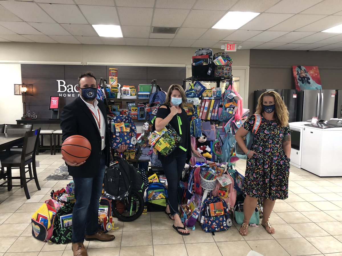 DoughertySDMC's tweet photo. Thank you Beth Nobles of Badcock Furniture for organizing a school supply drive. Through this drive she successfully brought the community together to donate school supplies, PE equipment, and even some bicycles for our students. Thank you Beth and Badcock Furniture! #WeManatee https://t.co/GxvtWxhtvn