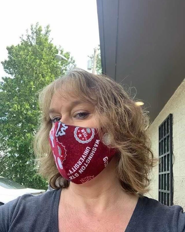 WSUVancouver's tweet photo. Show your VanCoug pride and wear your mask! Share your favorite masked up picture with us using #vancougswearmasks for a chance to be featured on our social media channels! #GoVanCougs
#wsuv #wsuvancouver #maskup #VanCoug https://t.co/q7X0D7SPyE