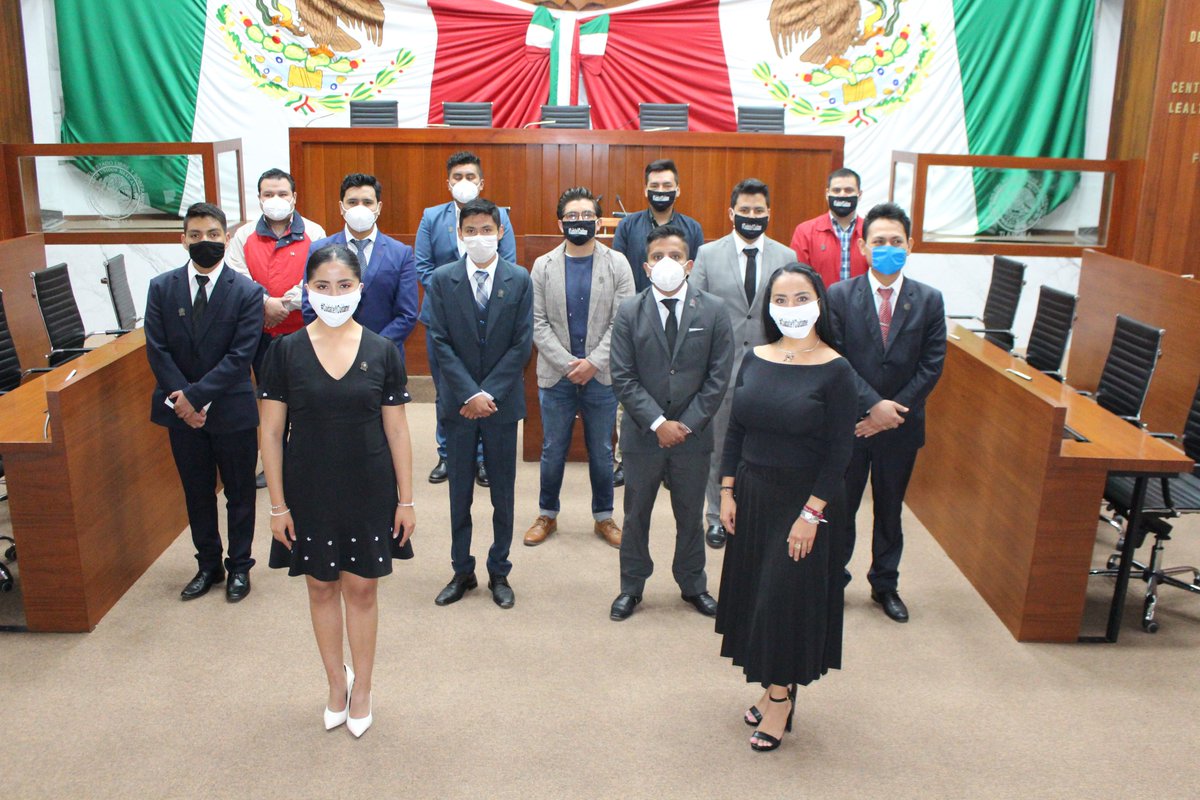 lineadecontrast's tweet photo. #legislativo | 🏛️
🏅🙋🏽‍♂️🙋🏽‍♀️Reconoce @CongresoDeTlx a los integrantes del 9no. Parlamento Juvenil 2020
Para evitar poner en riesgo de contagio a los jóvenes, la sesión fue pospuesta hasta que existan condiciones para celebrar este ejercicio
https://t.co/0u1gYEaQ9y https://t.co/4kVEIEkeWt