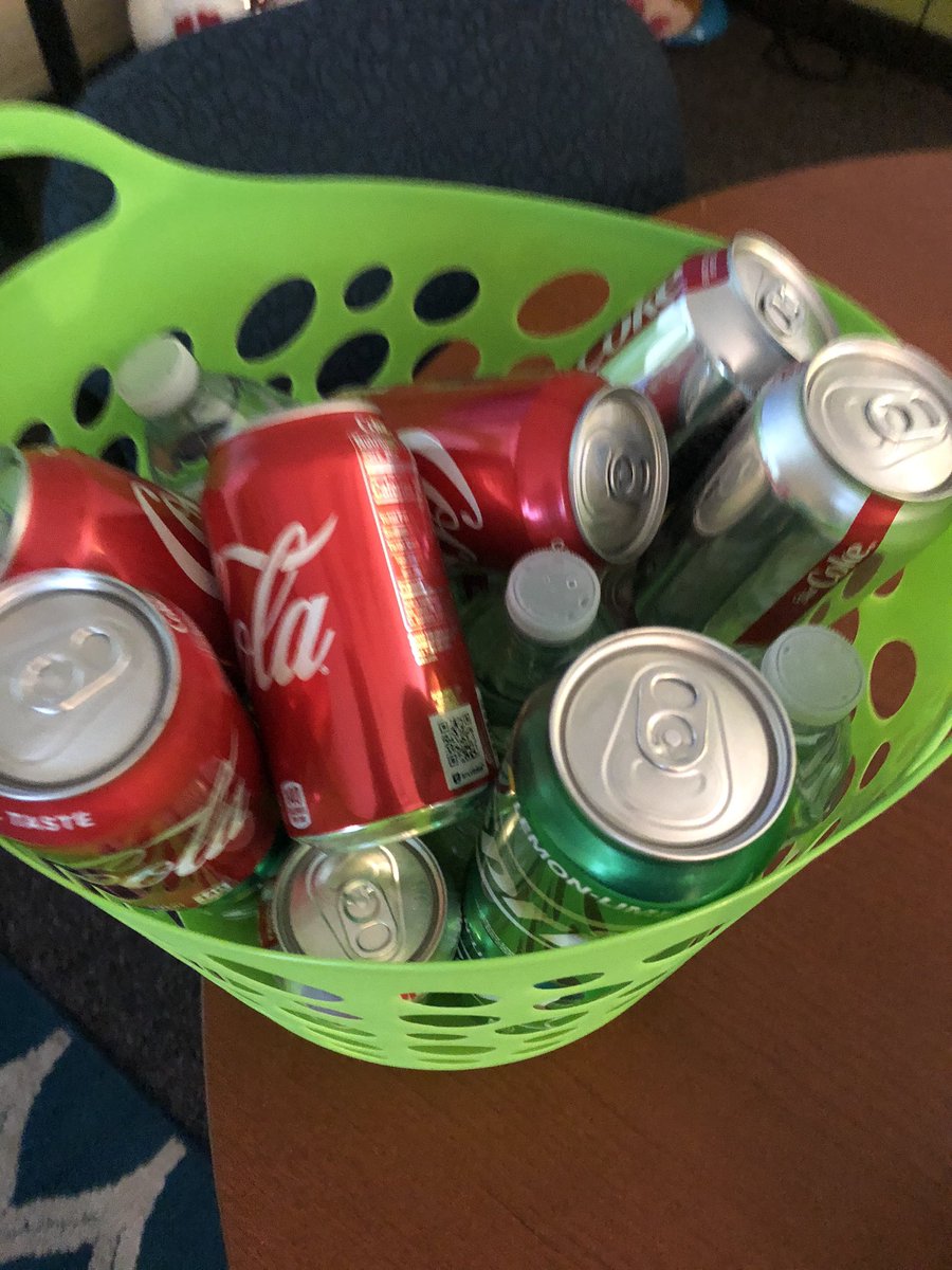 ValdesNativ's tweet image. Getting ready for our staff Token Economy @LewisvilleES #ponystrong