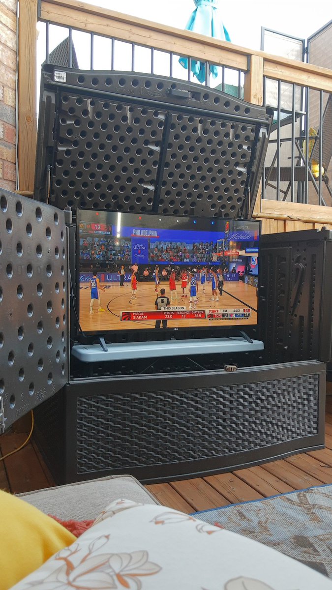 RayRay0573's tweet image. Cheering on the @Raptors tonight from the "patio" @TangerineHoops #TangerineFanAngle #TangerineHoopsContest #FanAngle