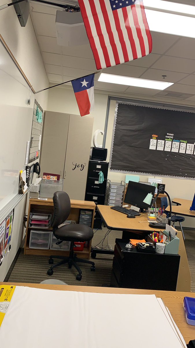MeganCrossman17's tweet photo. Here is where I will be teaching my virtual academy class! I cannot wait for the first day of school, TOMORROW!! @LiscanoElem https://t.co/XR7IipyaW1