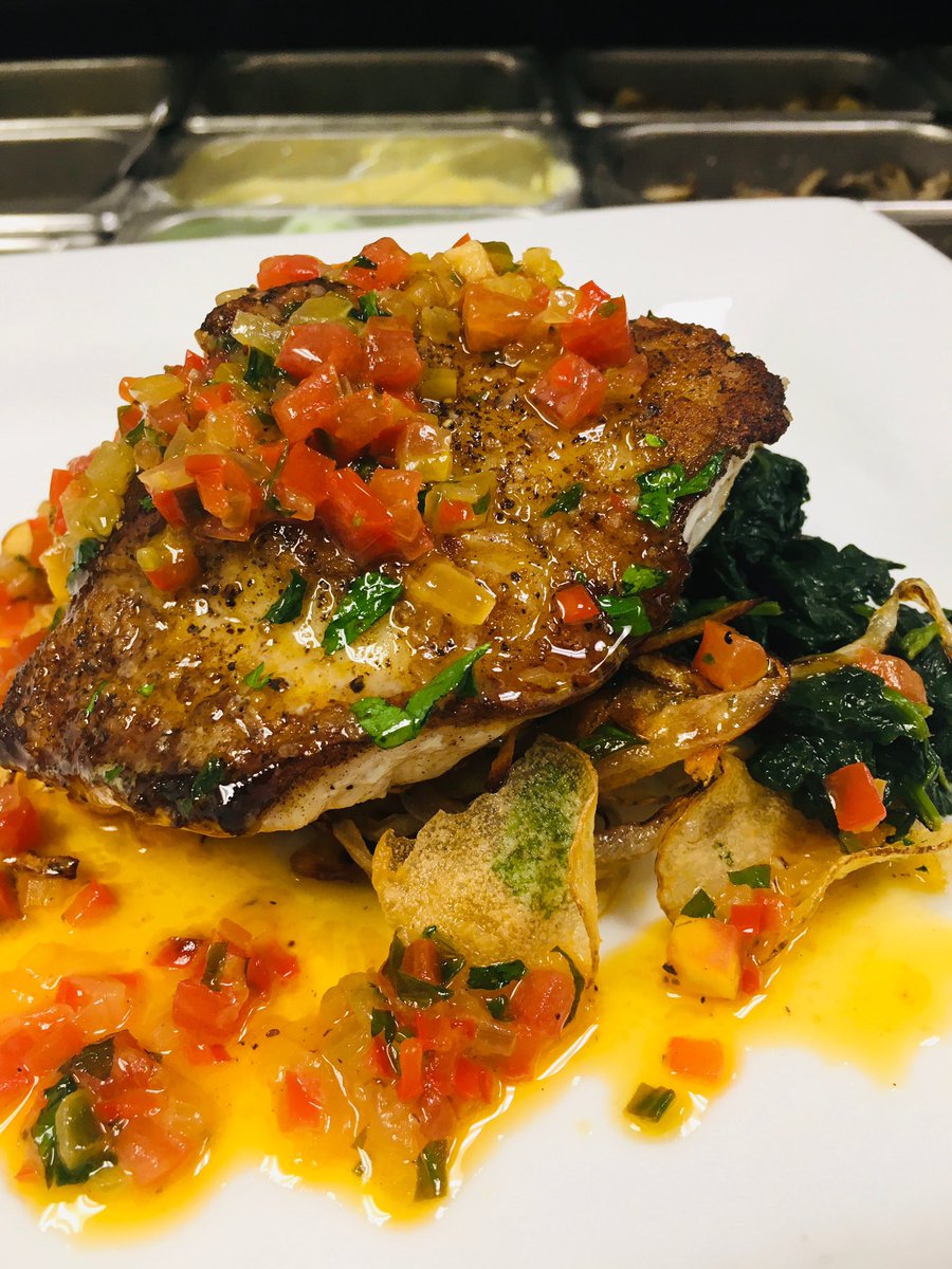 Black and woo! 🖤 #blackgrouper #dijpnlyonnaise #tomato #thankyou #fialafood