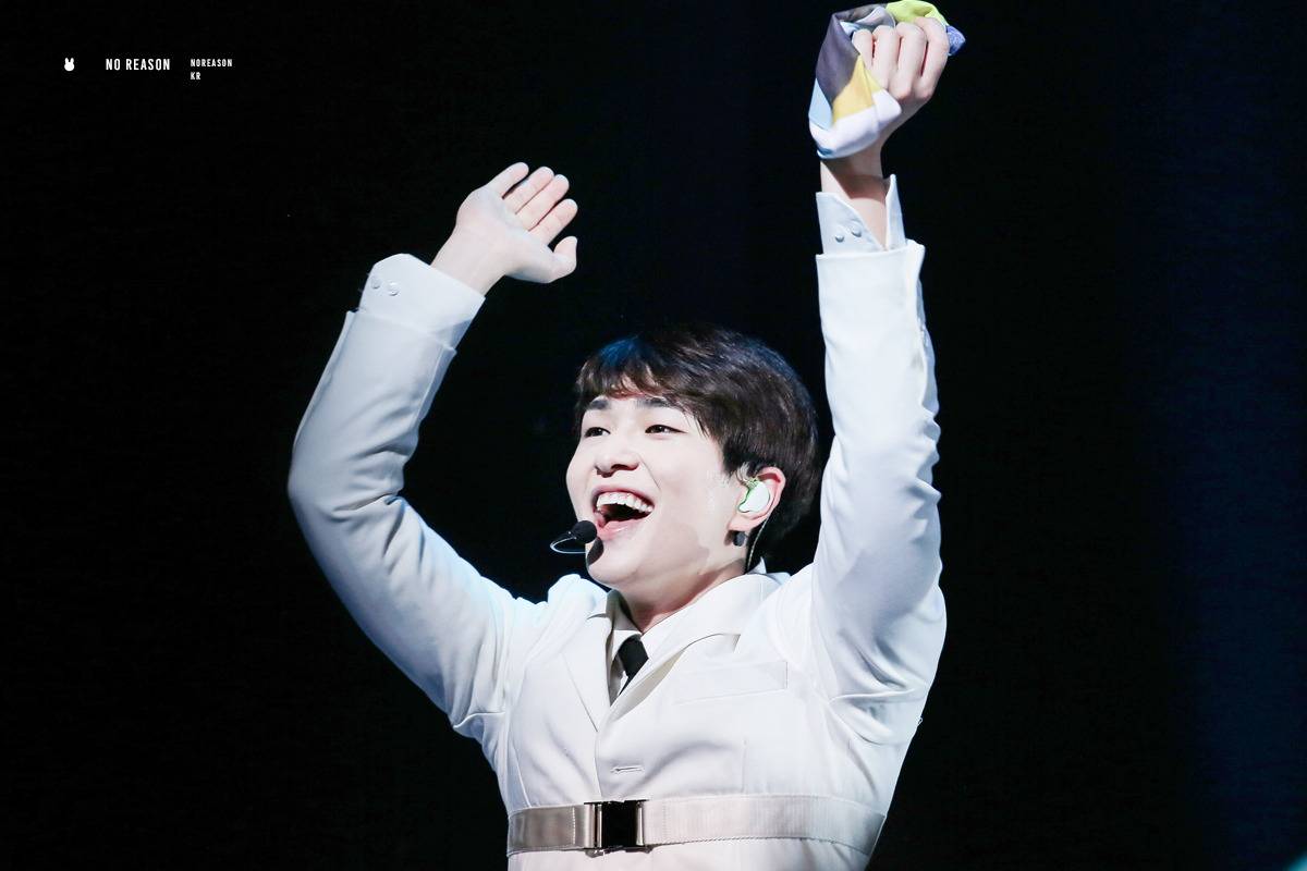 hourlyjinki's tweet photo. #온유 #ONEW #オニュ @SHINee https://t.co/1lRuYjzAwz