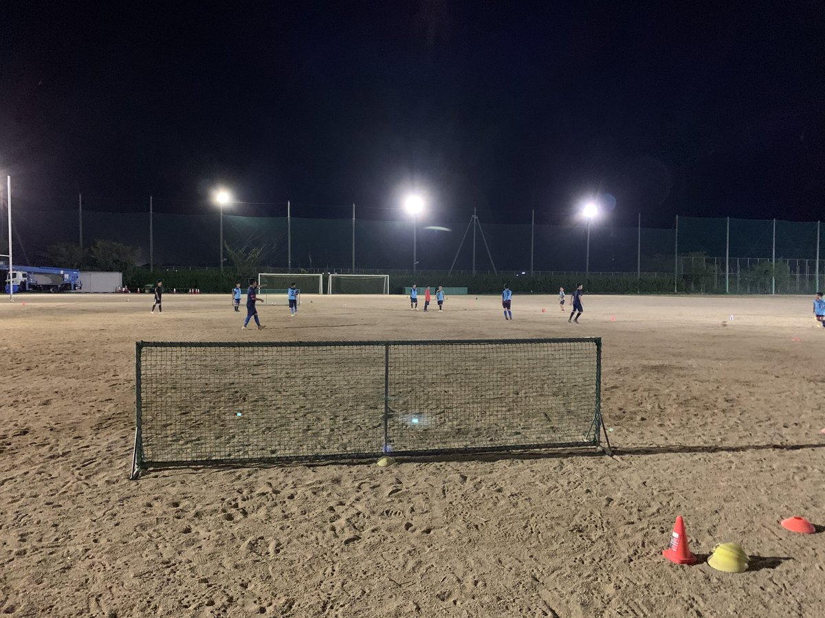 EffortSchool's tweet photo. 活動日誌を更新しました。
https://t.co/MqxcR9uOo9

#少年サッカー
#松山市中予サッカー
#愛媛県サッカー
#エフォートサッカースクール
#松山城南高校グラウンド
#ミニゲームトレーニング
#新規体験者歓迎 https://t.co/uuJkQovntx