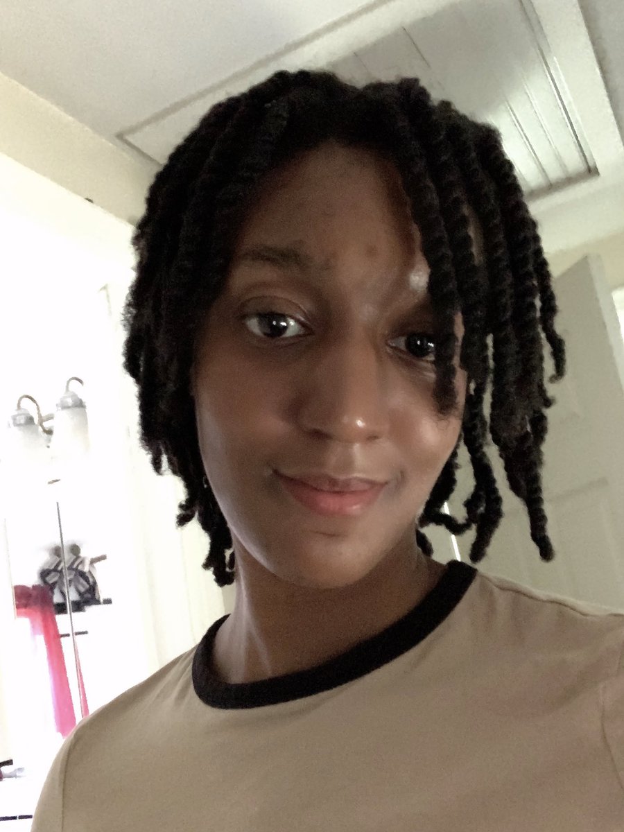 My uncle was the first one to show love for my natural hair. When everyone else was telling me to “do something” with it he told me how he loved it. And now here I am, 3 years natural! While I miss you so much, I’ll always hold you deep in my heart. Happy birthday to me! 🎂🎉