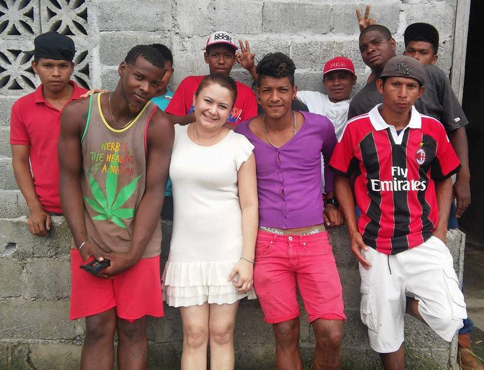 lucycordoba's tweet photo. Dile a un Joven cuanto vale y verás como su mundo cambia, lejos de prejuicios nuestros Chicos deben sentirse amados #DiaDeLaJuventud #BocasdelToro #Almirante recuerdo del año 2017, todos los jóvenes requieren de nuestro apoyo para emprender un proyecto de vida https://t.co/lPZNVdtzjl