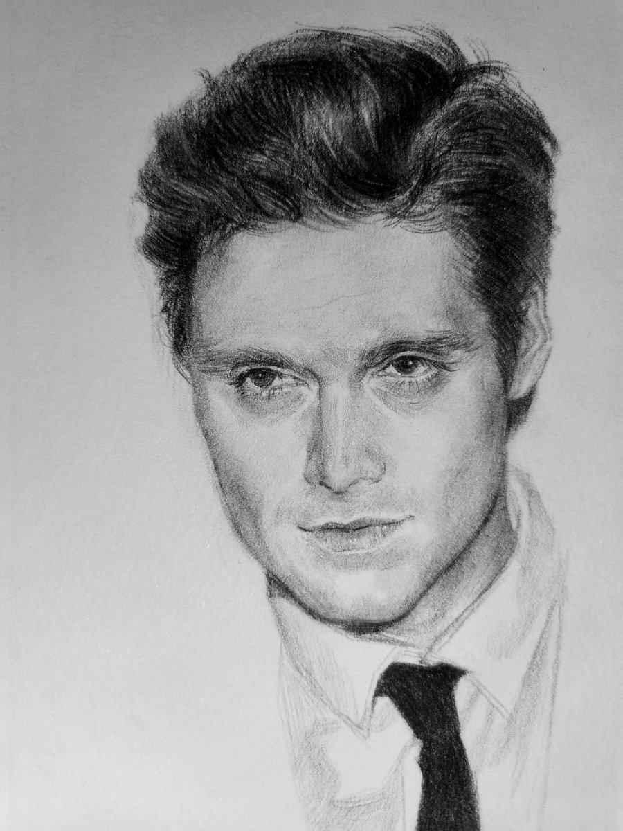 ashthemilk's tweet photo. #SebastianStan happy birthday(*^▽^)/★*☆ https://t.co/6Tx8bB59FM