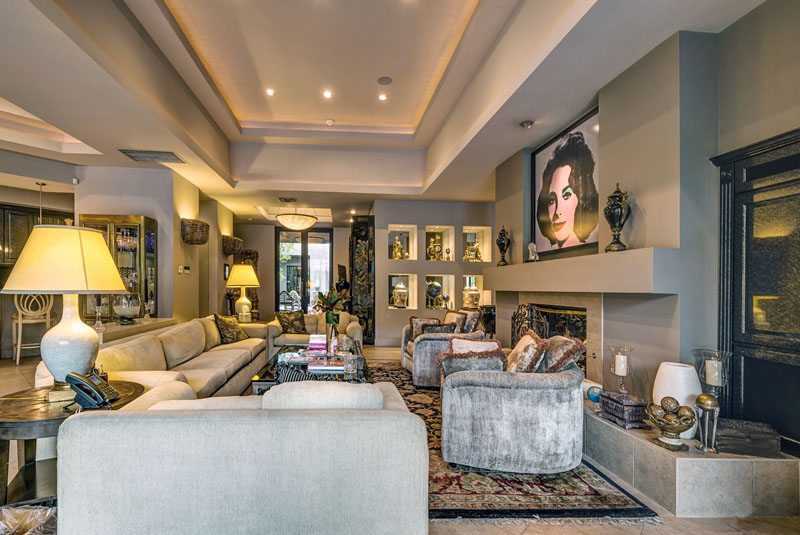kathyireland's tweet photo. Celebrating #WeddingWednesday from #PalmSprings. "The Jewel of the Desert", Casa Elizabeth is named by Forbes as a top vacation spot &amp; destination wedding resort.
https://t.co/13vxiGMqCi https://t.co/2J2owfZrfk
