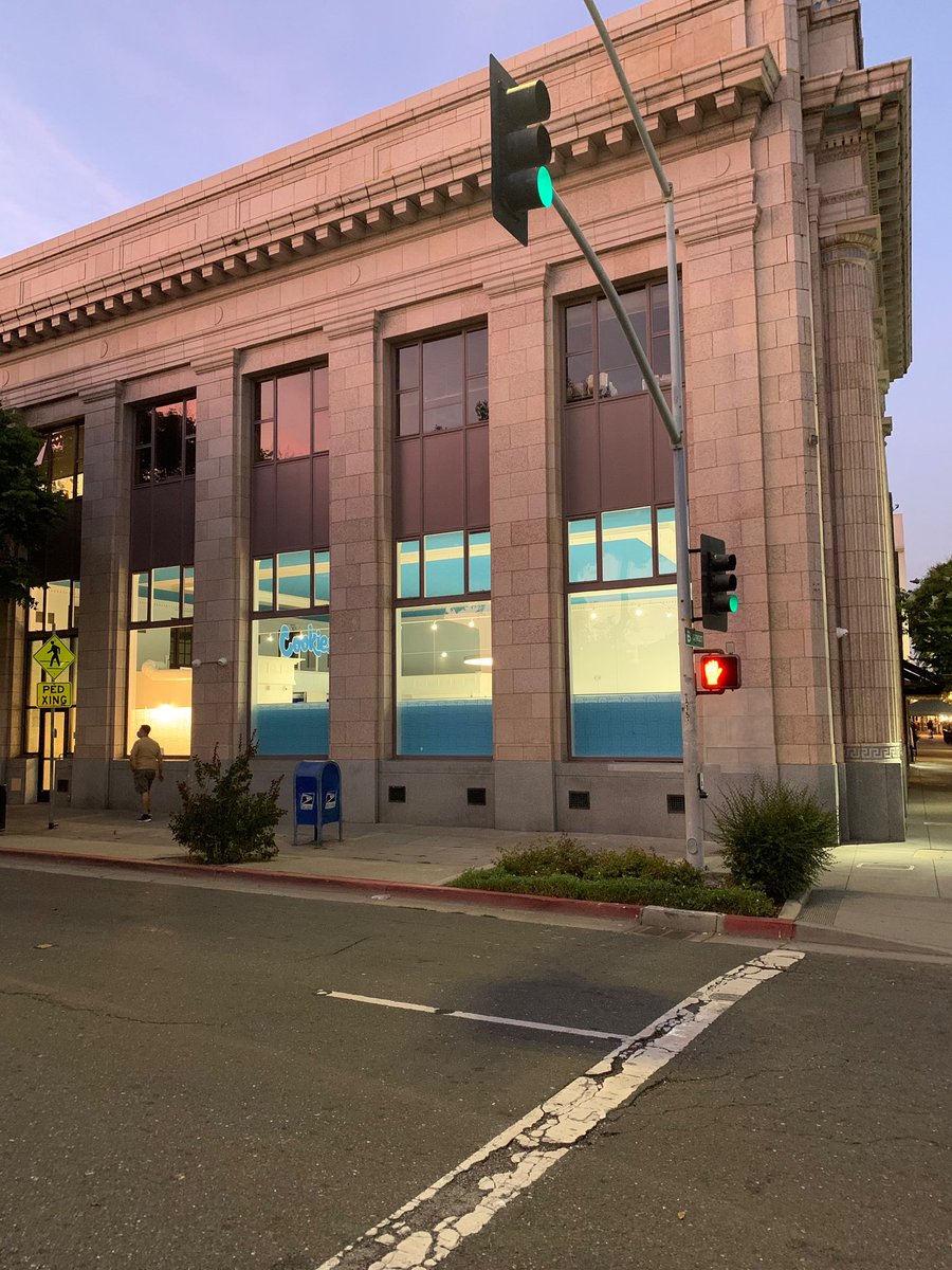 berner415's tweet photo. Got kicked out of so many fucking Banks 🏦 we had to buy one and make it a Cookie Store ! Cookies Hayward coming soon 💪🏽🍪 https://t.co/ogeK25Htf9