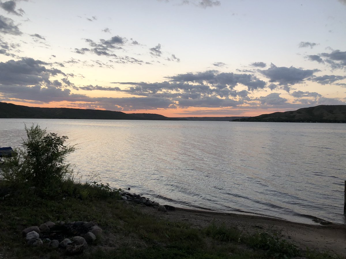 We committed to some post-wedding and pre-harvest lake time. A couple of nights to recharge. #relaxation