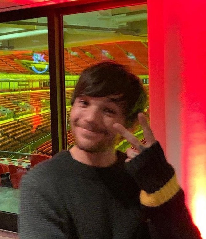 @madethewalls @Louis_Tomlinson @billboardcharts cadena de @@ a @Louis_Tomlinson para que llegue al puesto #1 de @billboardcharts

×͜× | @Louis_Tomlinson 
×͜× | 2 fotos de Louis que te gusten
×͜× | @ 7 mutuals @sunvoI91 @prfctline @hstangeI @heswallst91 @ltbelly @louslofty @onlytoldlouis