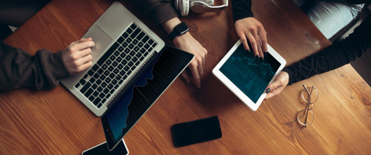 SpiritTelecom's tweet image. Streaming Netflix vs keeping your entire business running.

There’s a reason Business Internet is in a class of its own when compared to plans designed for home.

Learn why you shouldn’t risk it when it comes to Internet for your business.

New Blog 👉 bit.ly/3kE9yiL