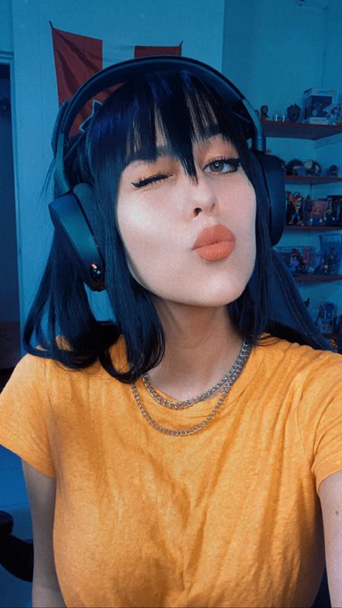 Hoy vuelven las manos en Valorant xD kappa  https://t.co/3SvWRWma1g https://t.co/imTkNSXPV7