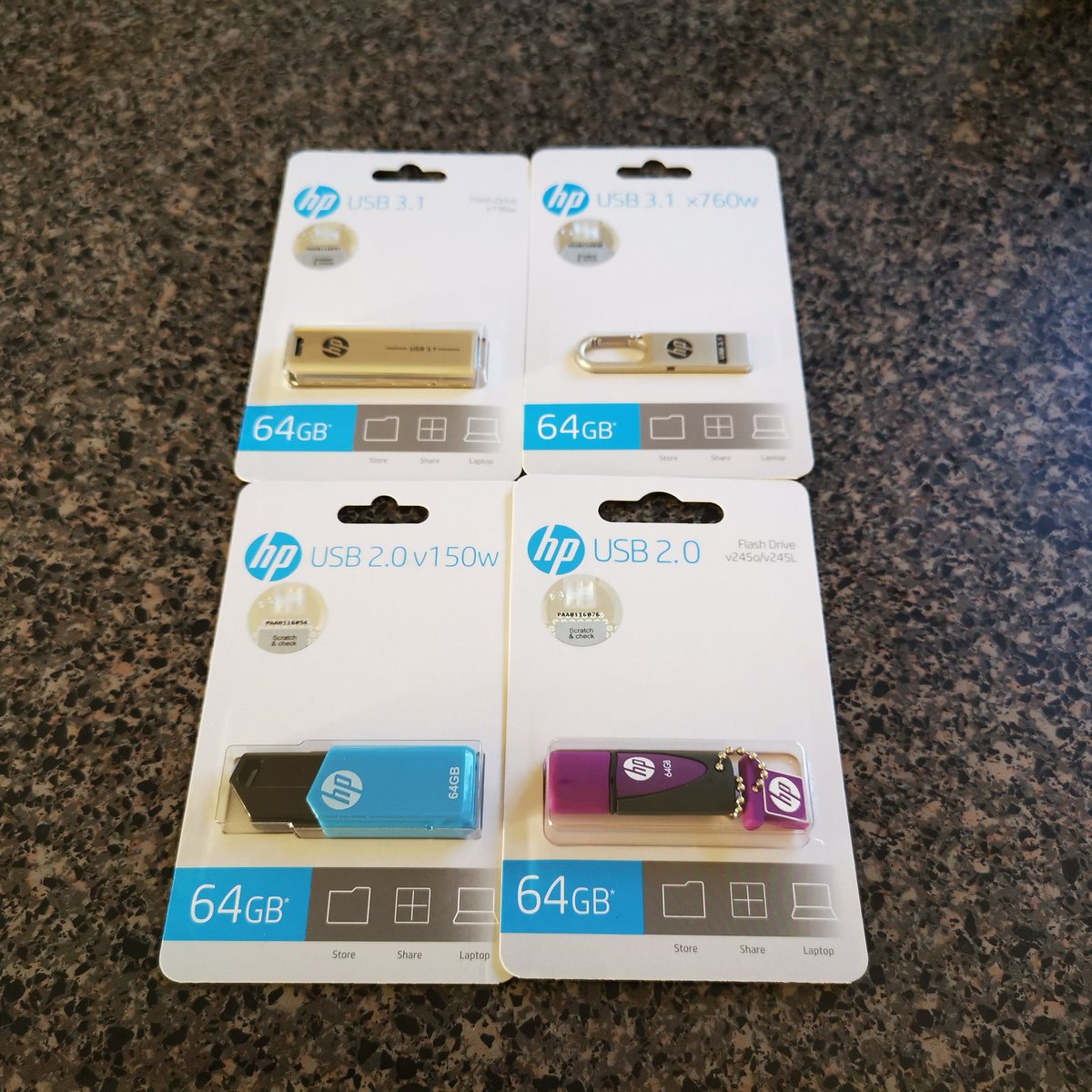 VicBStard's tweet image. Some funky-looking 64GB memory sticks from @hpaustralia / @pnytechnologies #memorystick #datastorage #pny #hp
instagram.com/p/CD0Y_uEgZlv/…