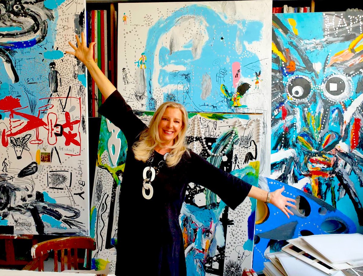 MAEGHTYoyo's tweet photo. Booonnnjouuur
Ma joie dans l'atelier d'Aki Kuroda entourée de ses œuvres.
Merci Aki pour cette photo !
#bonnehumeur #yoyomaeght #maeght #akikuroda #kuroda #artiststudio #japaneseart #japon #cosmogarden #atelier #contemporaryartist #contemporaryart #femme #kyotoartist #joiedevivre https://t.co/iXlncjoOvo