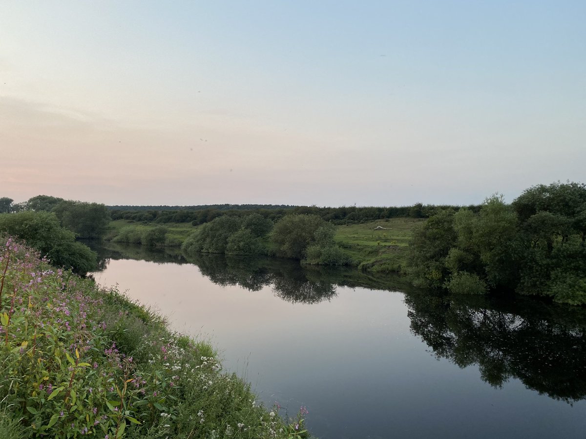 AbbieSBrooks's tweet image. I love where I live. And this bench. #happytochatbench