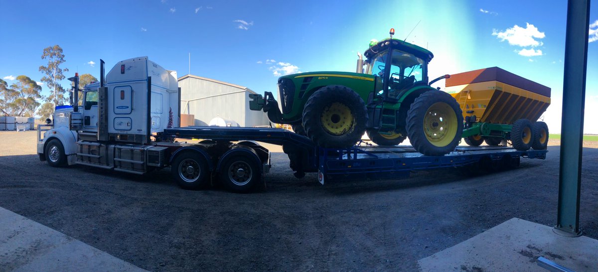 How good are tuff trailer tilt’n’slide. No ramps mean getting a 3m wheelbase tractor and spreader on is perfect 👌. Off to another gypsum spreading job before the next rain. This setup would be great to move tractor/bin combos for upcoming harvest. Call on 0409080409  👍