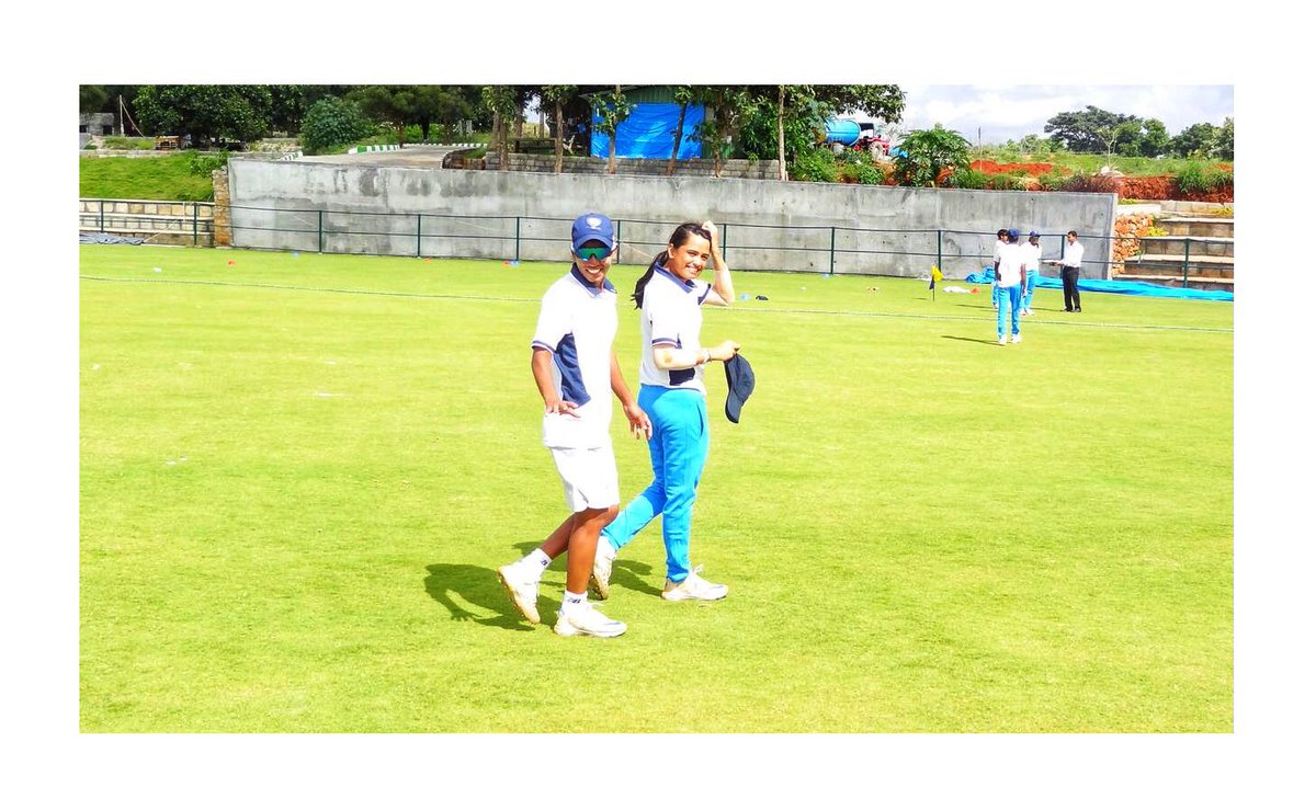 soni_yadav25's tweet photo. There are so many reasons to be HAPPY😁
#SoniYadav #IndianCricketer #Gaziabaad #Up #IndianWomenCricketTeam #WomenCricketer #brnadambassdor #valiantworldwide #valiantstar #manalidakshini #cricket #lovecricket #hardwork #loveghaziabad✌️ https://t.co/n0TsWsqrWk