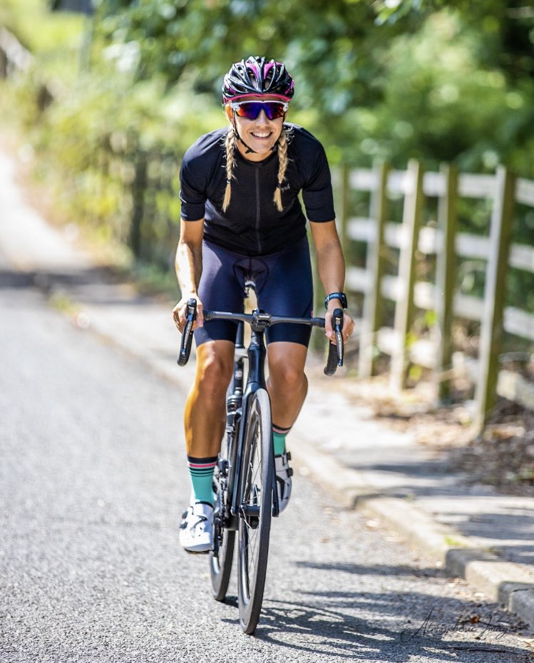 trailsalltheway's tweet photo. Great day shooting with @Atmos_Images on my #bmctimemachine @pongo_london @rapha @oakley @UKCycleChat #girlsridebikes #fizikR1s https://t.co/naYDr9oR3y