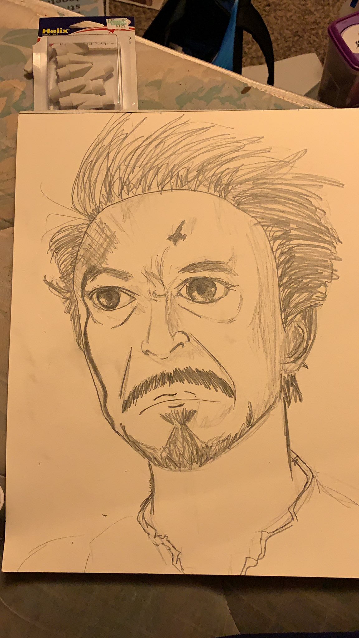 Drew the snap again because of course I did #TonyStark #mcu #endgame https://t.co/kU0IiiRkaI