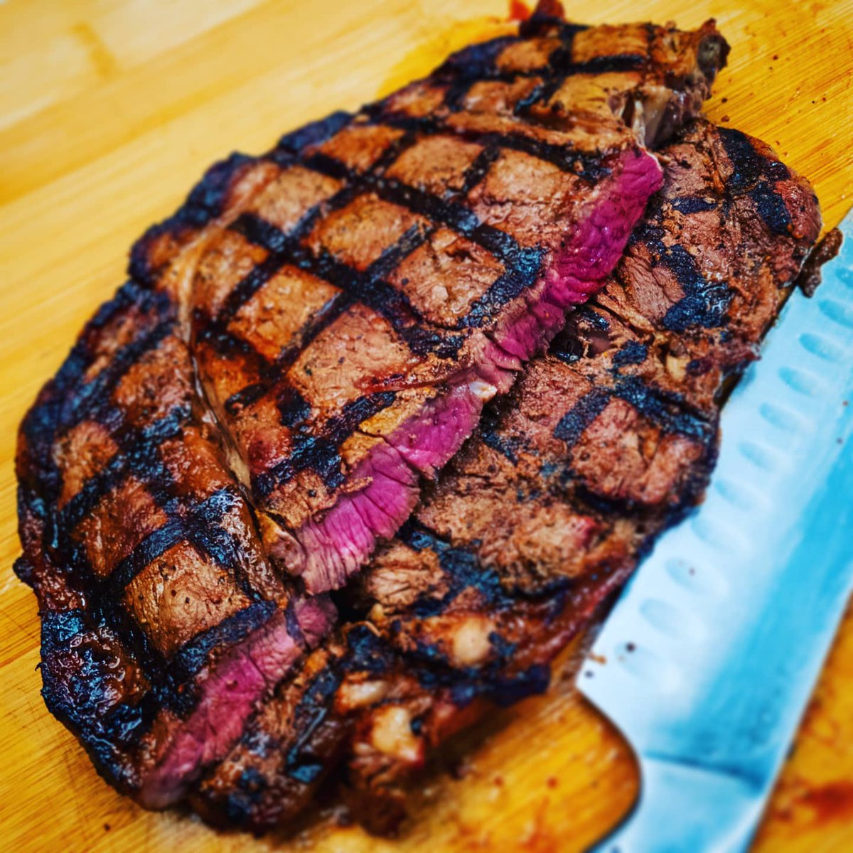mattsonbbq's tweet photo. Yeah 🤤 or nah 🤯?

@ladybrookfarm rump steak, simple SPG seasoning and a lot of heat!

700°f @grillgrates in my @louisianagrills with @heatbeads lump charcoal

Lots of good sizzling sounds and smells while this bad boy cooked up that's for sure!

#bbq #grilledsteak #steaklovers https://t.co/rs5ibXJdJx