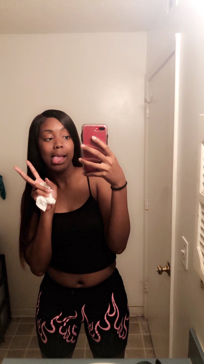 PR3CI0USF's tweet photo. @lexwil10_ 5’10 🙂 https://t.co/HhLz8Mv2lX