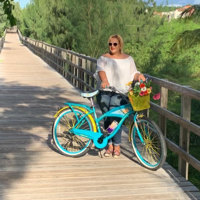 MarlaMarlyn's tweet photo. La vida es como andar en bicicleta. Para mantener el balance debes seguir moviéndote. https://t.co/pVPq7cpBzg