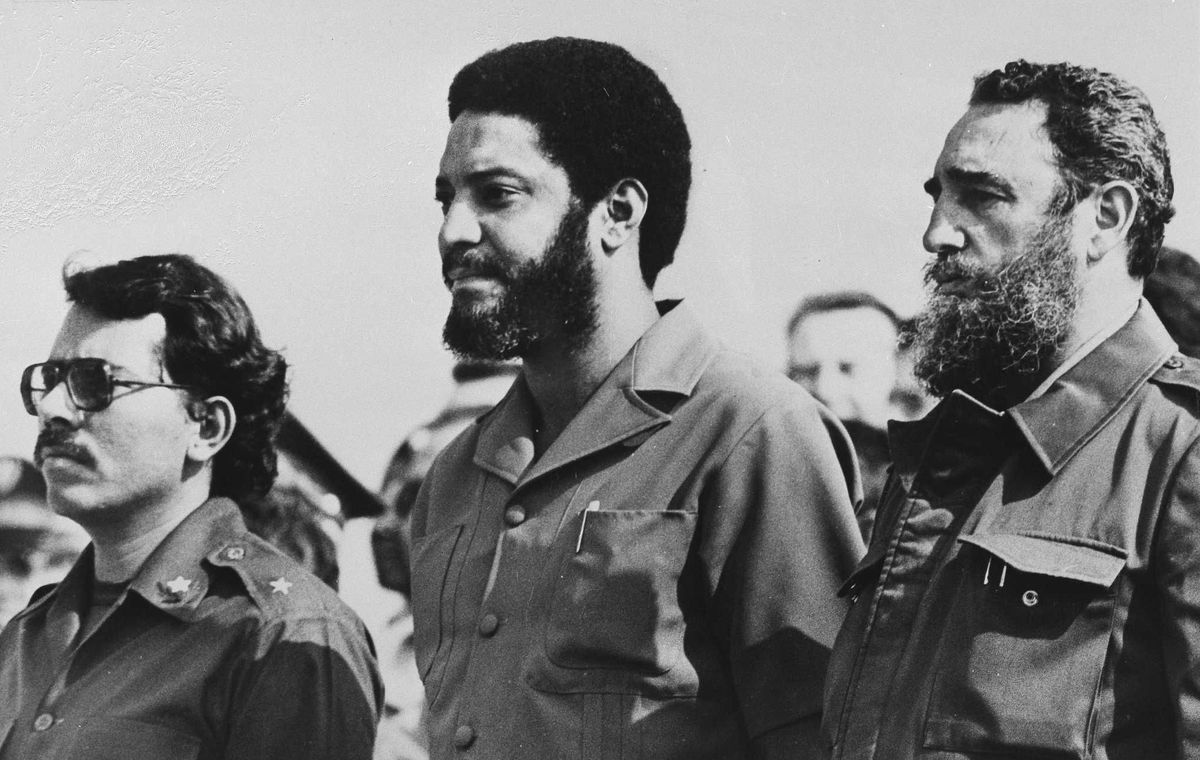 Just prior to the overthrow of the Soviet Union & the socialist system of states, Fidel said that while Cuba did not seek out the responsibility to uphold the banner of socialism internationally, it would take on that responsibility if need be.