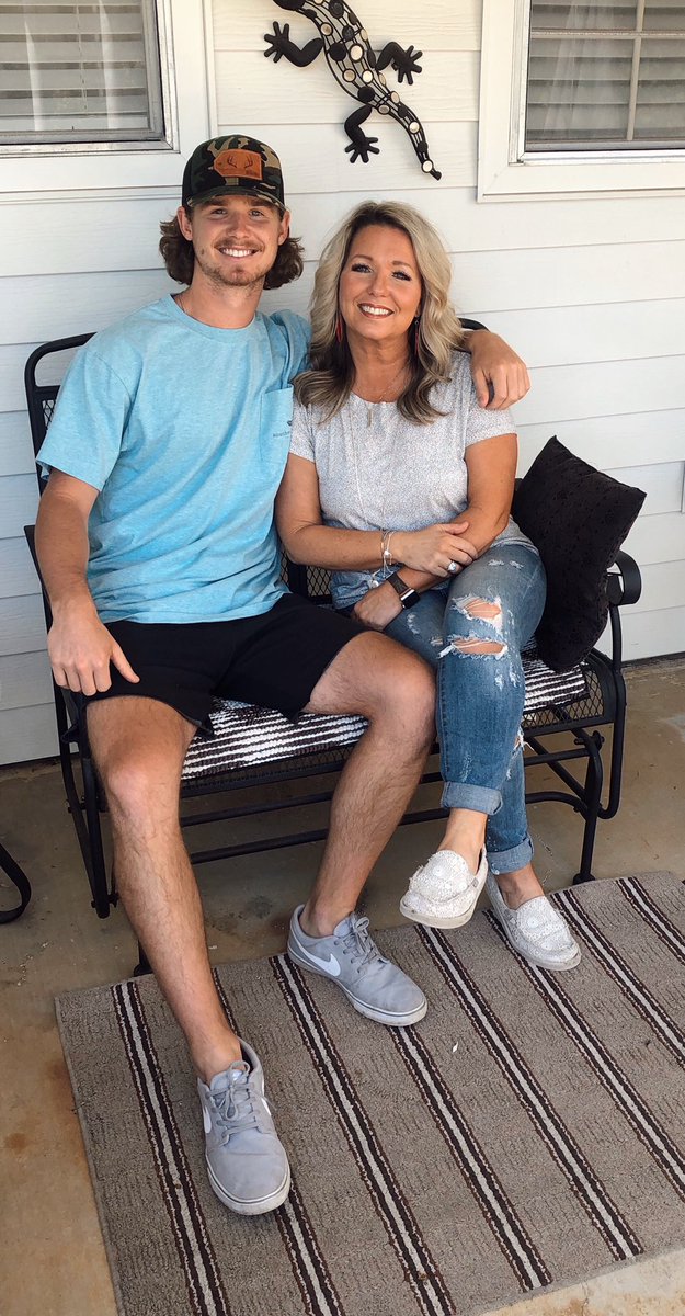 Ginagreenlp's tweet photo. Happy 23rd Birthday to my favorite number 23 @hgreen_23  ❤️So blessed to be your mom. I can’t wait to see what’s in store for you during your last year at TCU💜 #lovemesome23 #loveyoutothemoonandback https://t.co/wttKOlKuo2