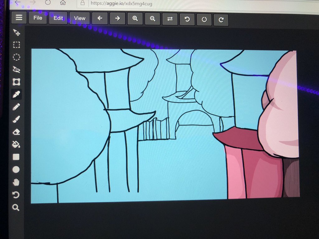 h0m0snail's tweet photo. I’m working on an art thing for school... been working on this for 3 1/2 hours https://t.co/8BgXqG6U6Z