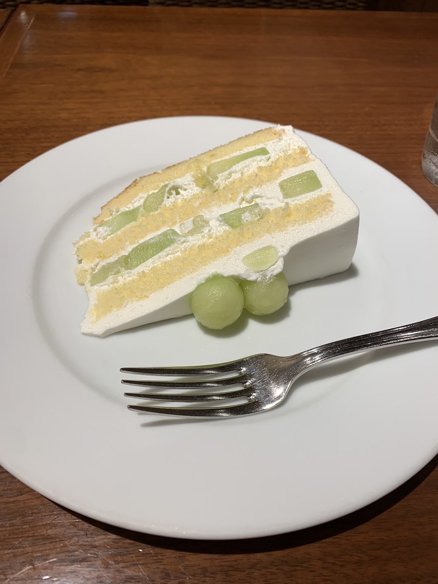 ট ইট র 福地奏子 わほーい W メロンケーキ これで半分のサイズ ケーキ メロン メロンケーキ ショートケーキ ハーブス Harbs