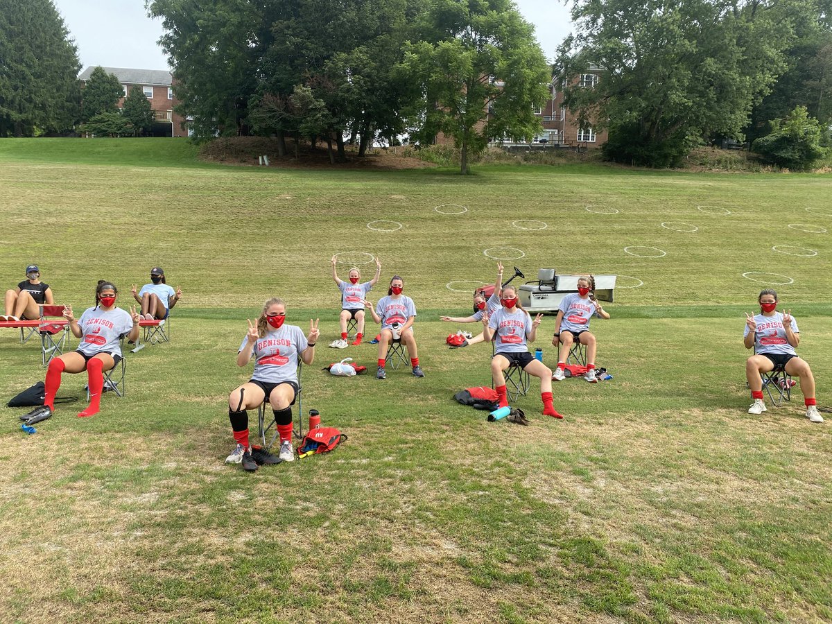 DenisonWSoccer's tweet photo. We ❤️ each other even from 6 ft away! #Phase1 #PodsRule #YeahRed #DenisonProud https://t.co/sr7IowtrsX