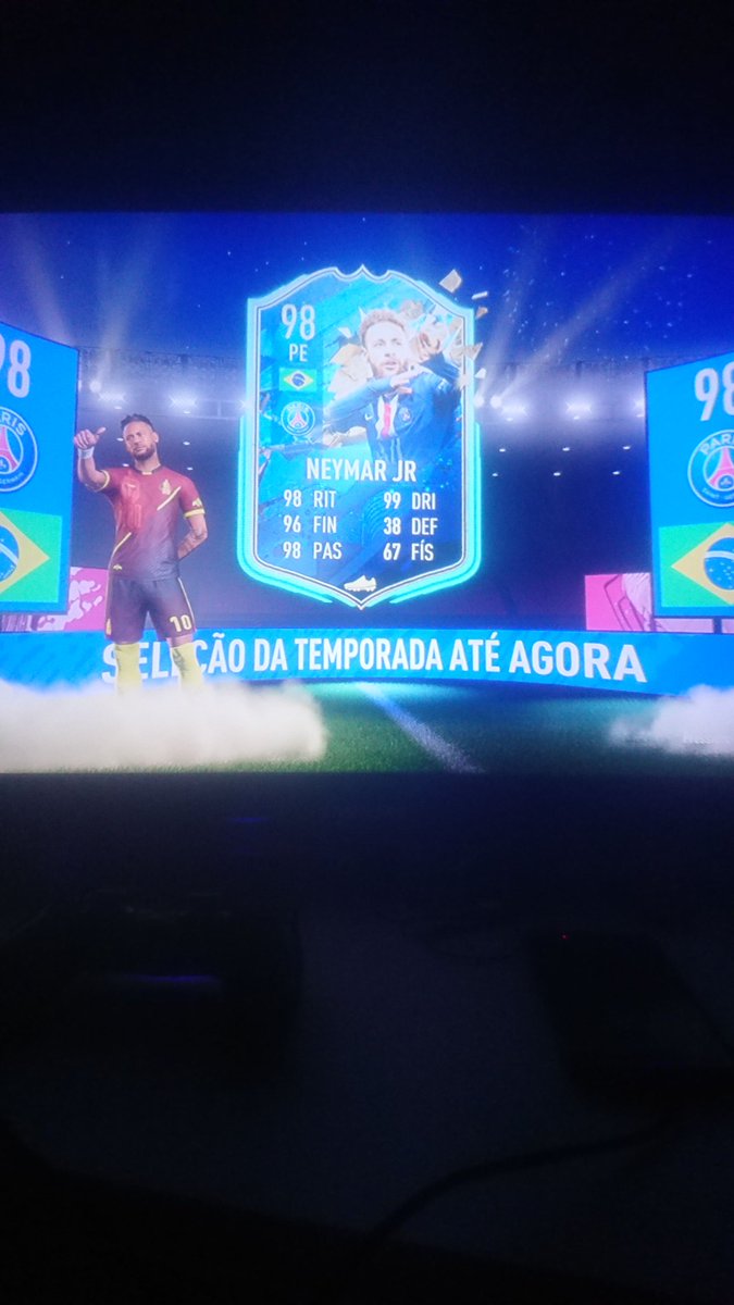 diegozantoz's tweet photo. E o uniforme dando aquela moral mais uma vez @SpqrBrasilTeam em dia de classificação monstruosa dele.
@FIFATRADEBRASIL @fifalize https://t.co/hythYIMub8