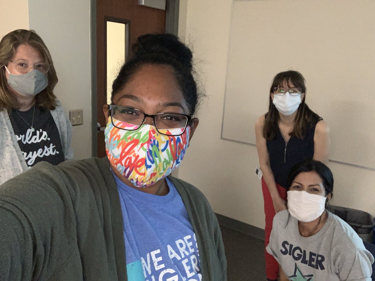Shara_Wilson99's tweet photo. Distancing at its best! Great team!!!! Special Education Resource Team! #siglerstars @SiglerStars https://t.co/12PrA5wk7O