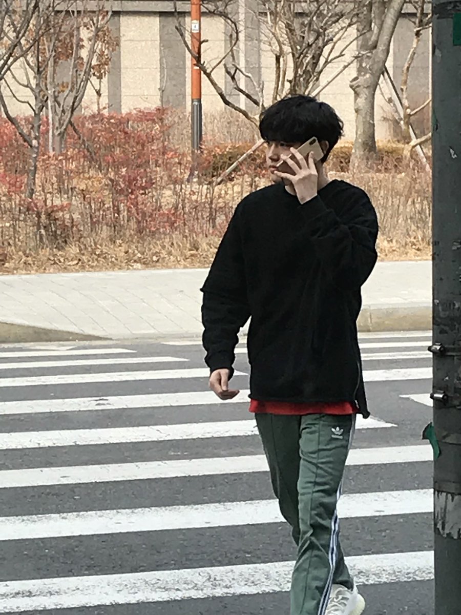 dobbytwts's tweet photo. unseen photo of doyoung from last winter https://t.co/kFqPdfZB1s