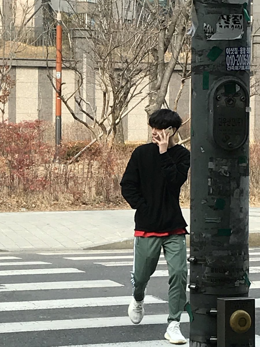 dobbytwts's tweet photo. unseen photo of doyoung from last winter https://t.co/kFqPdfZB1s